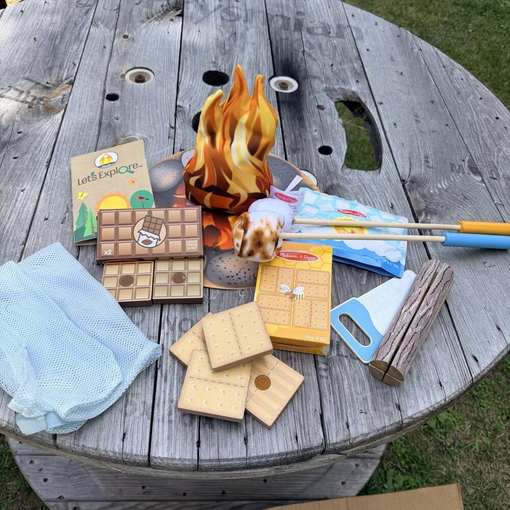 Melissa & Doug Let’s Explore Campfire S’Mores Play Set 22pc Pretend Camping
